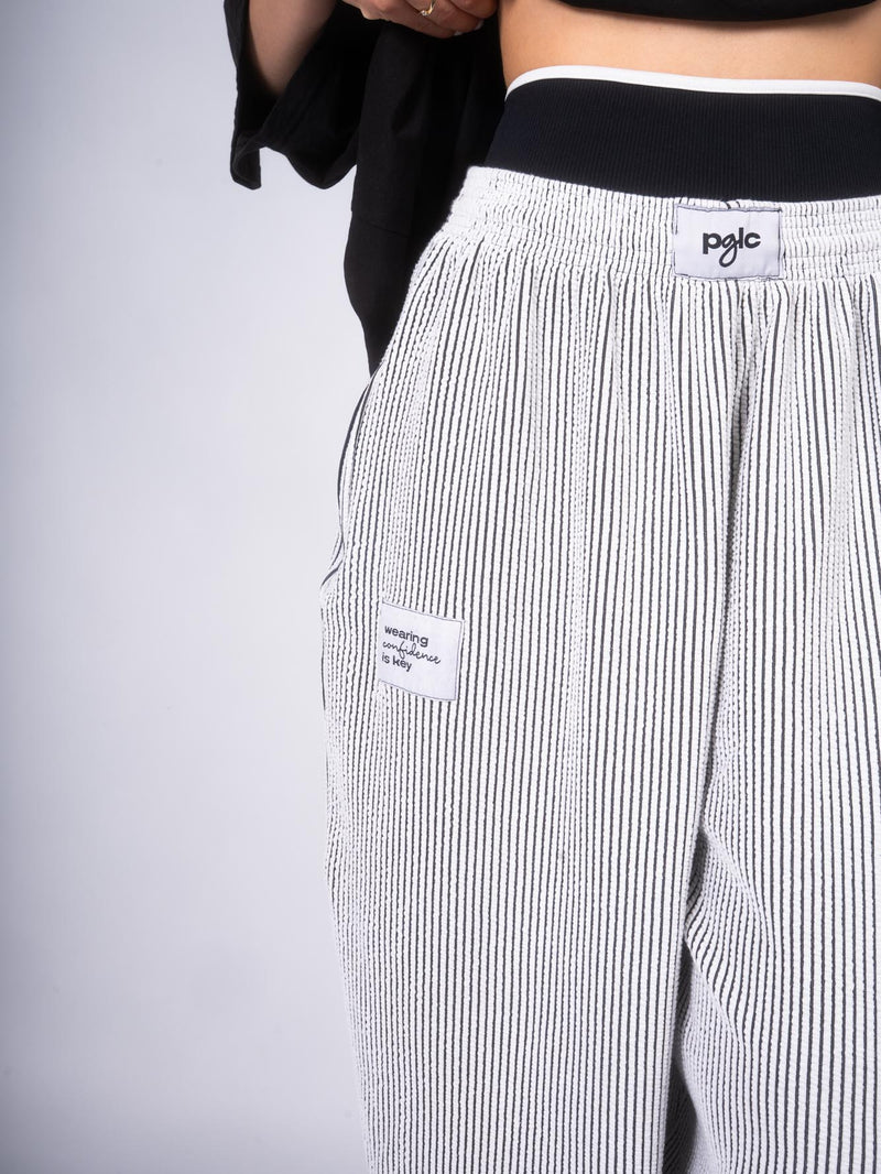 CLUB PANT „CUFFED“ schwarz